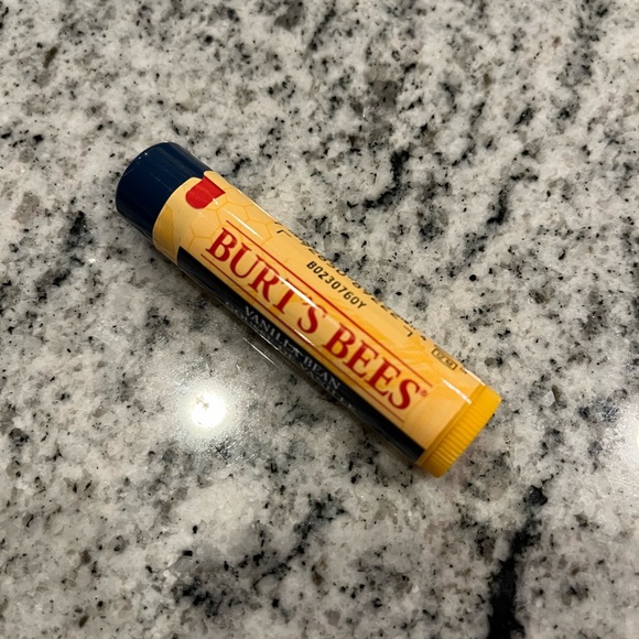 Add on + $5 🩵 New :BURT’S BEES - Picture 1 of 2